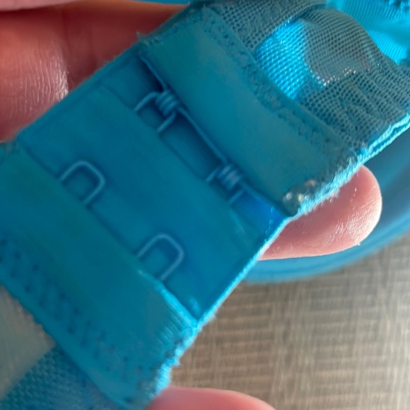 Sexy Aqua Lace Push-Up Bra - Picture 5 of 16